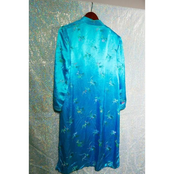Vintage Traditional Hong Kong Hand-tailored silk robe - Picture 12 of 12